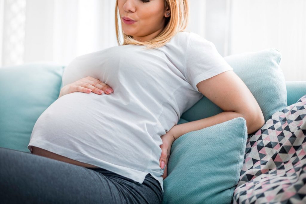 Pregnant woman with symphysis pubis dysfunction